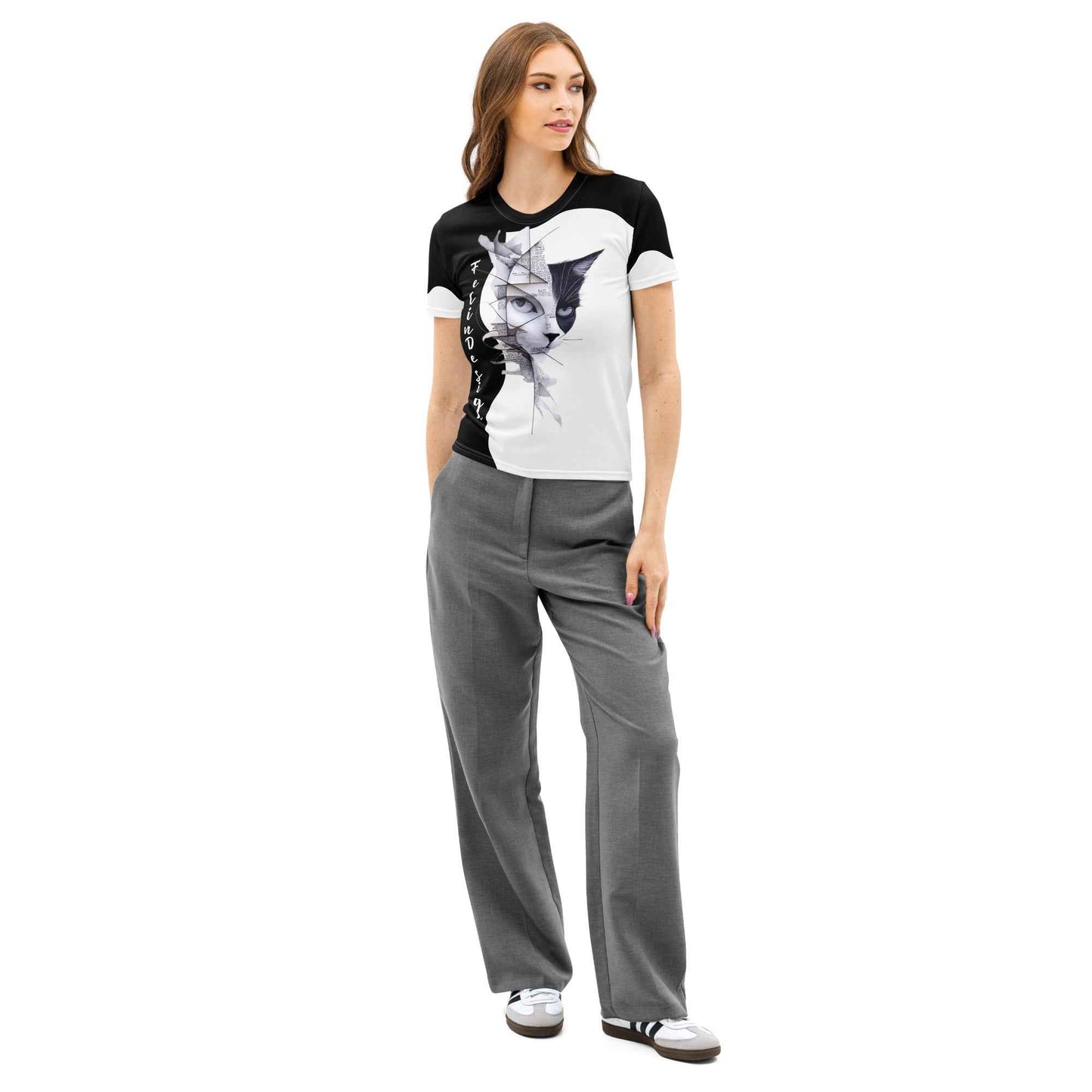 Women’s cotton crew neck t-shirt Cats FelinDesign