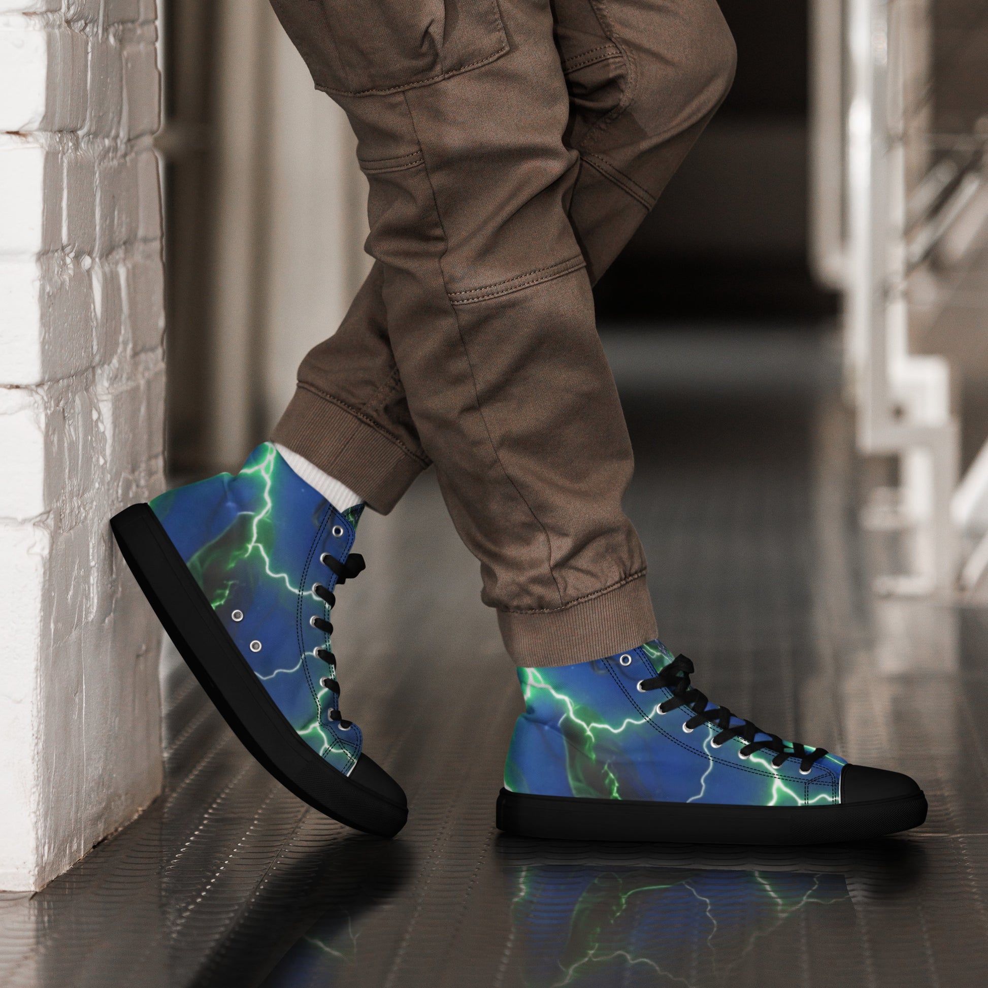FelinDesign High-Top Sneakers - Blue Lightning Design Men's High-Top Shoes - FelinDesign